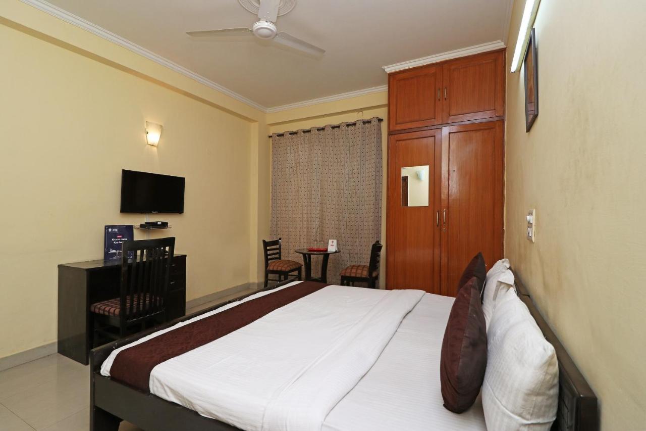 Badshahpur Oyo 6608 Sector 56酒店 外观 照片